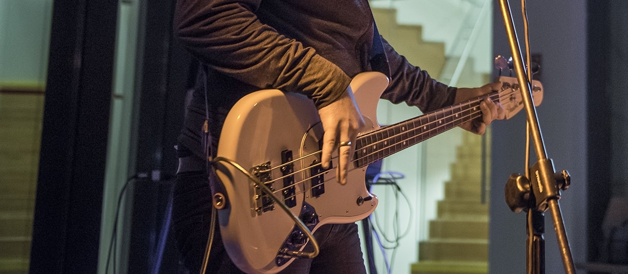 Muzyczne warsztaty z gdyńskim basistą Tomaszem Przyborowiczem w Muzeum Miasta Gdyni