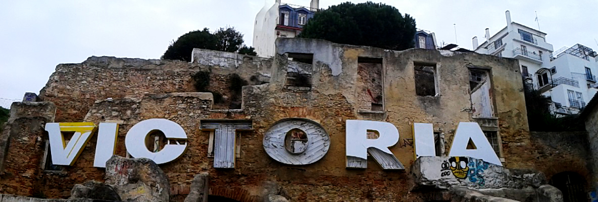 Tak w całości wygląda dawny szyld warszawskiego hotelu, fot. mat. prasowe Traffic Design