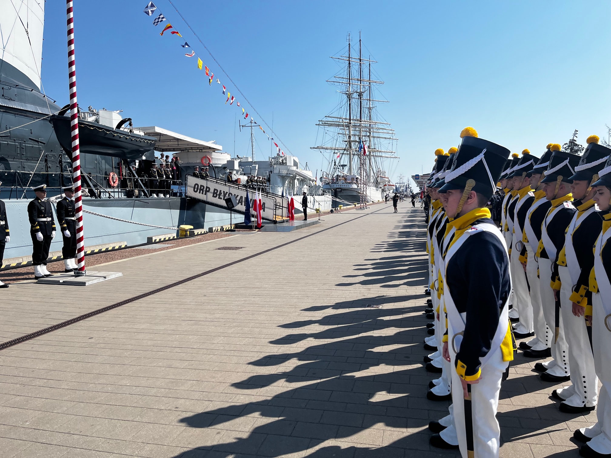 Sobotnie uroczystości przy ORP &bdquo;Błyskawica&rdquo; na nabrzeżu Pomorskim, fot. Krzysztof Miłosz / Akademia Marynarki Wojennej w Gdyni