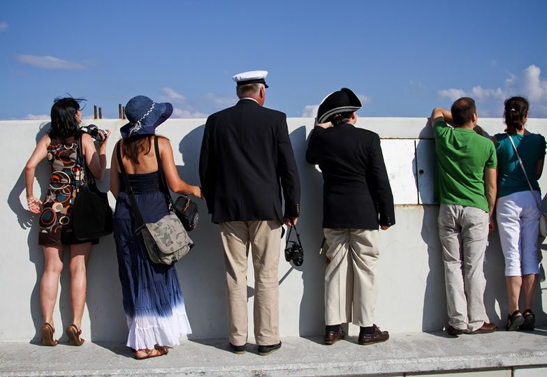 Jeden ze spacer&oacute;w organizowanych przez Legendę Morską Gdyni, fot. mat. prasowe