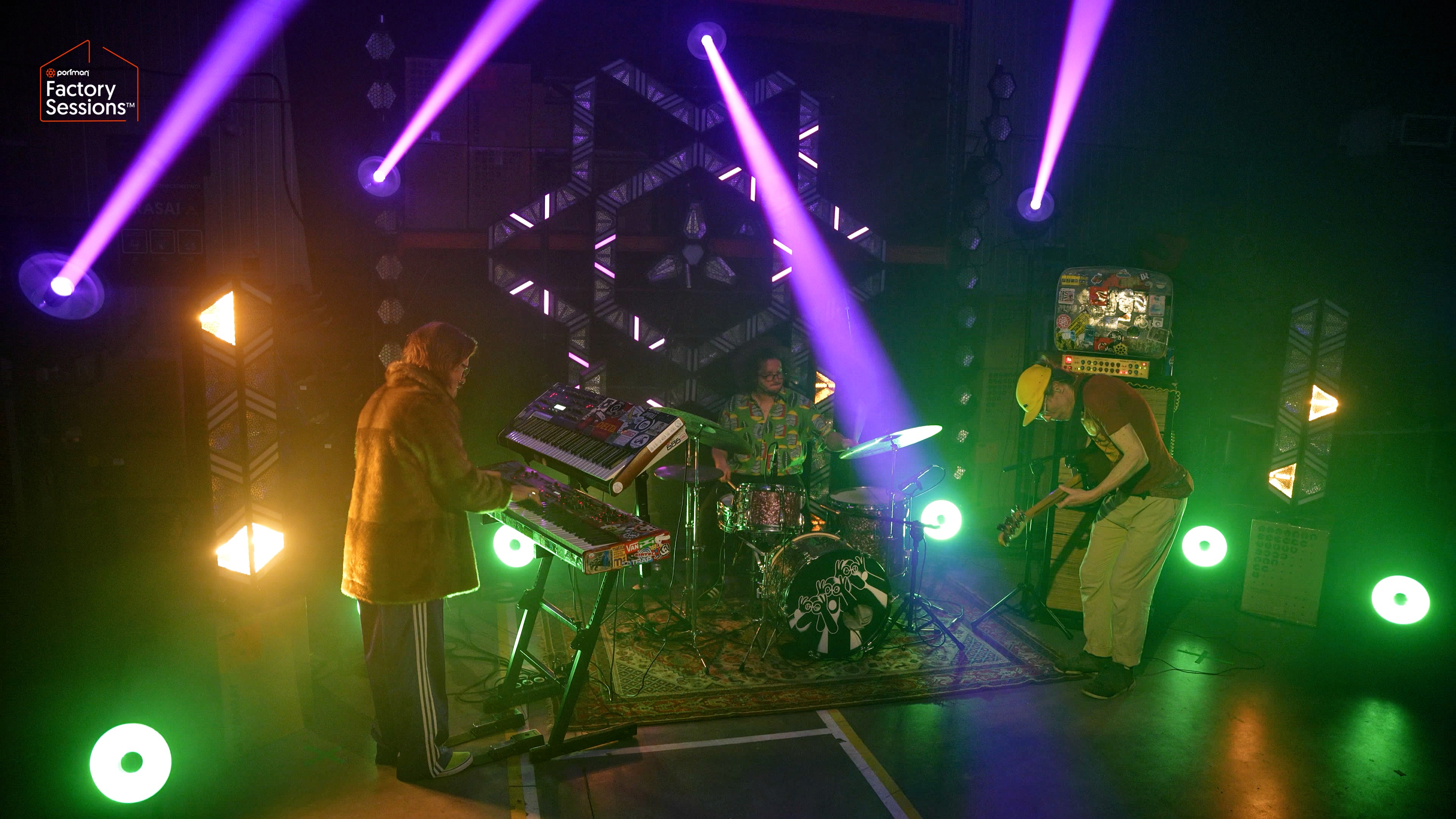 Tr&oacute;jmiejskie trio daltonists podczas koncertu w sesji Portman&reg; Factory Sessions&trade;