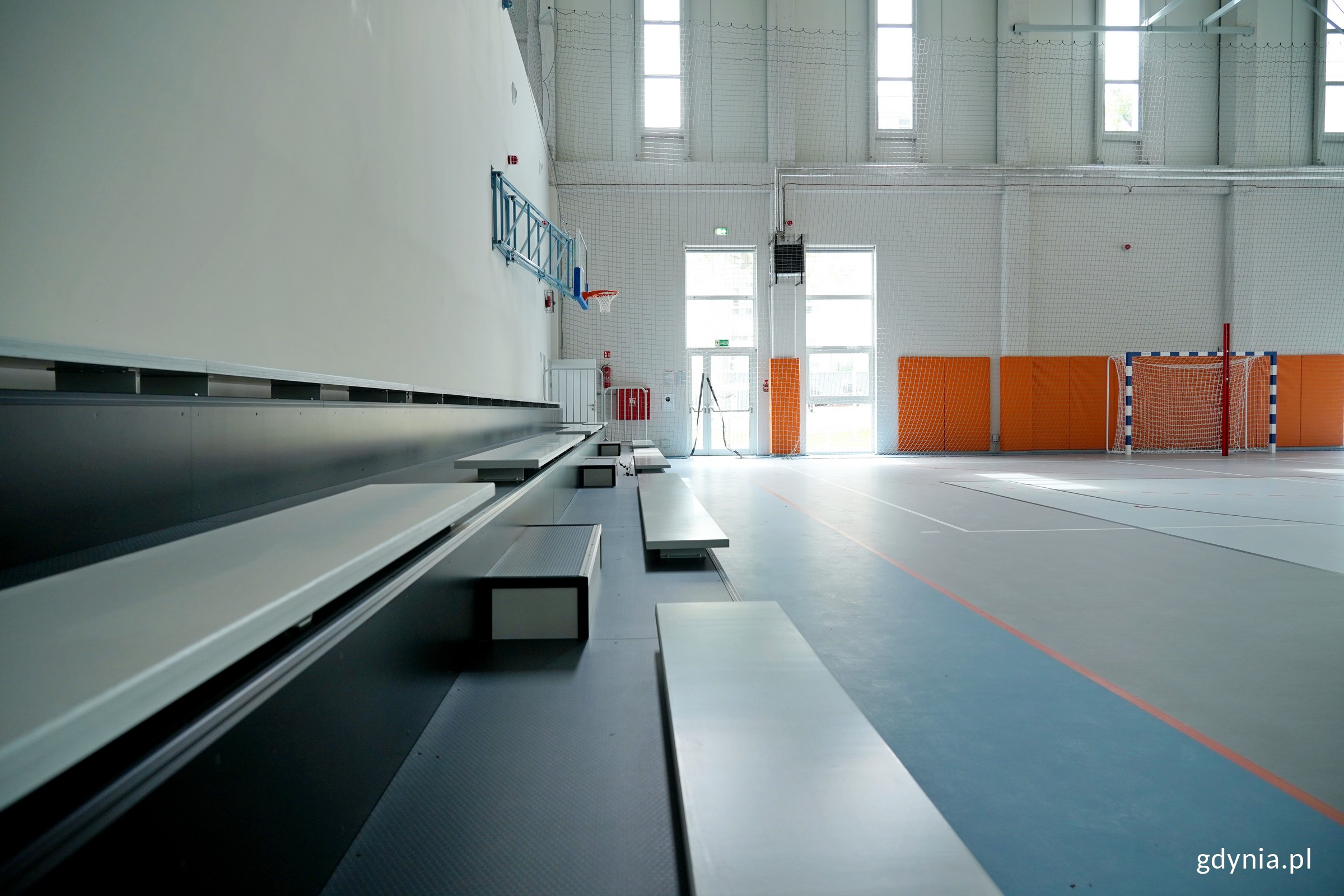 Hala sportowa przy ZSHG w Gdyni, ul. Morska 77, fot. M.Czernek