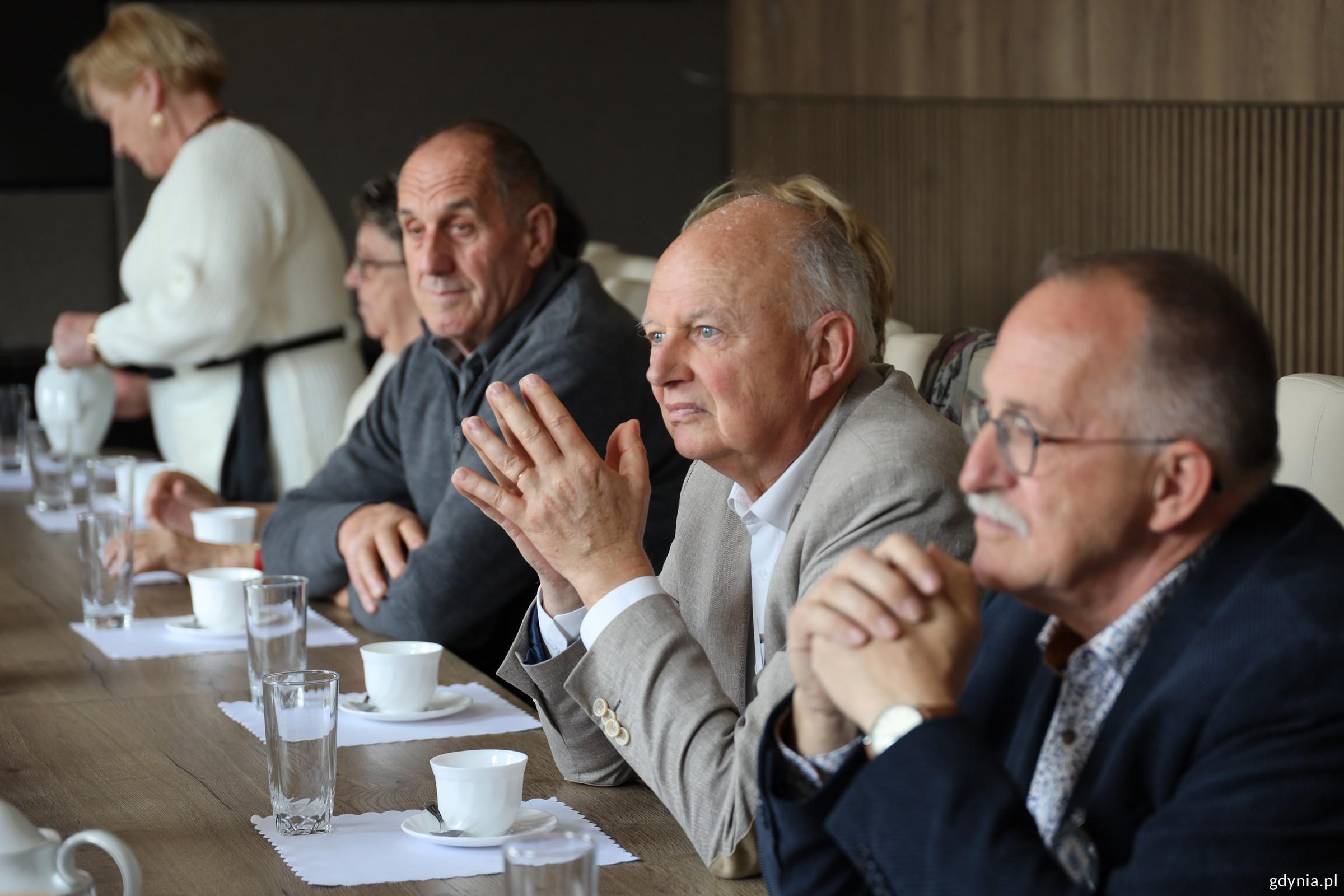 Mer Herve Lepileur i wicemer Jean-Jacques Rober z Gonneville La Malet w gdyńskim magistracie