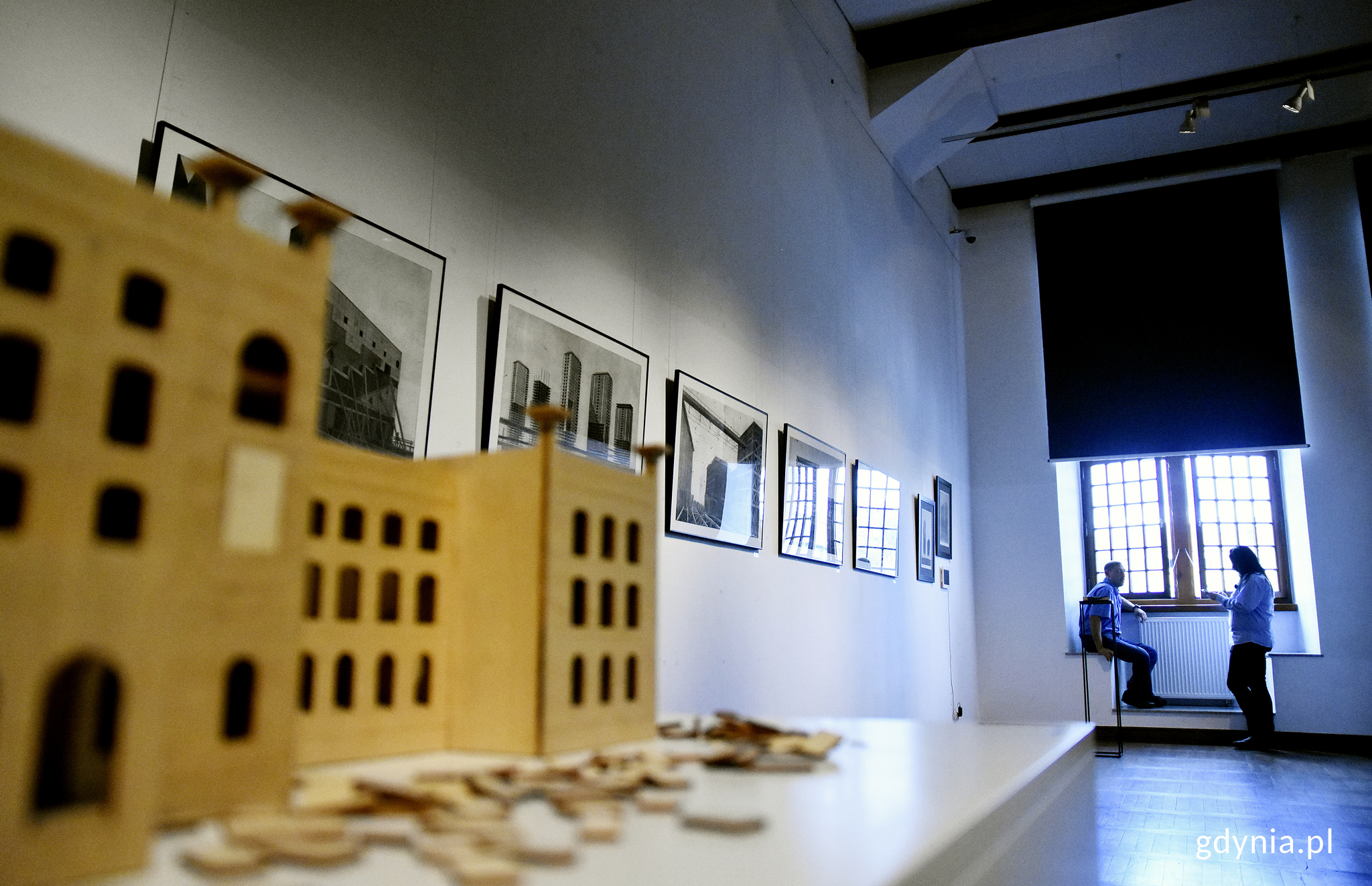 Praca &bdquo;Expired Futures&rdquo; Viniciusa Sordi Libardoniego, fot. Kamil Złoch