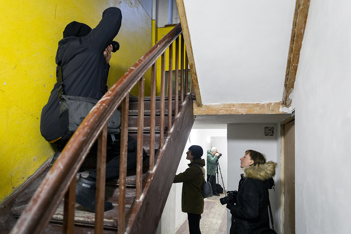 Klatka schodowa oficyny przy ul. Świętojańskiej 15a. Fot. Przemysław Kozłowski