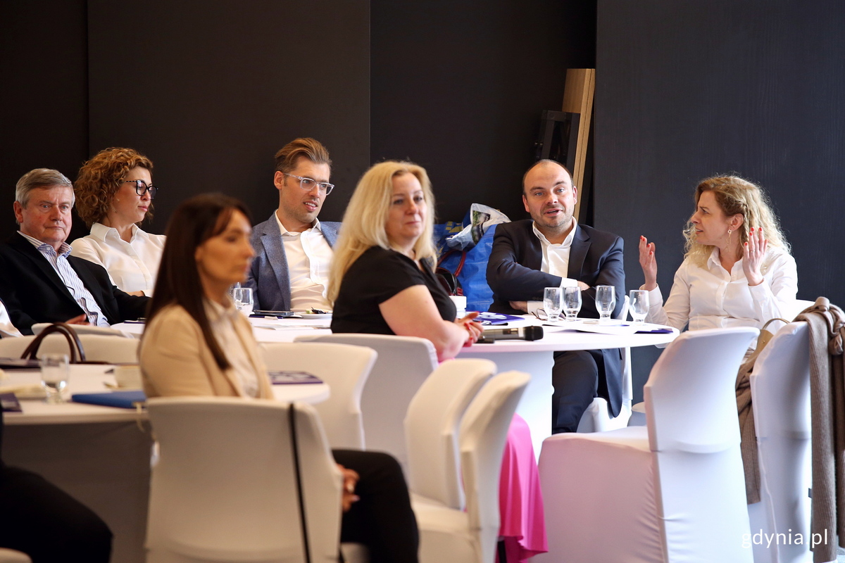 Debata przybierała czasem kształt ostrej wymiany przeciwstawnych opinii. Fot. Przemysław Kozłowski