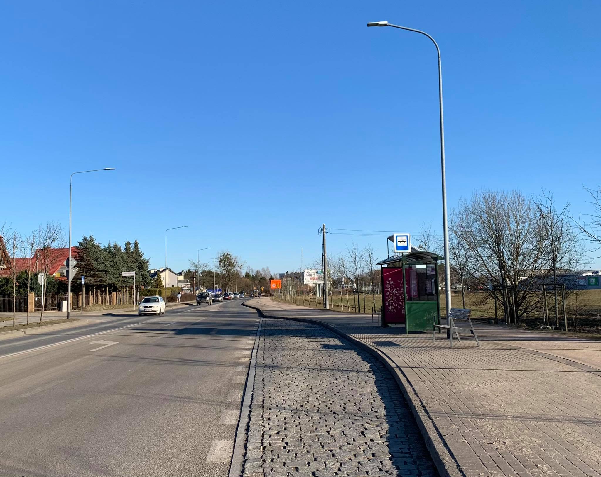 ul. Chwarznieńska, w tym miejscu rozpocznie się planowany buspas, w kierunku centrum Gdyni, fot. #dzielnicewGdyni