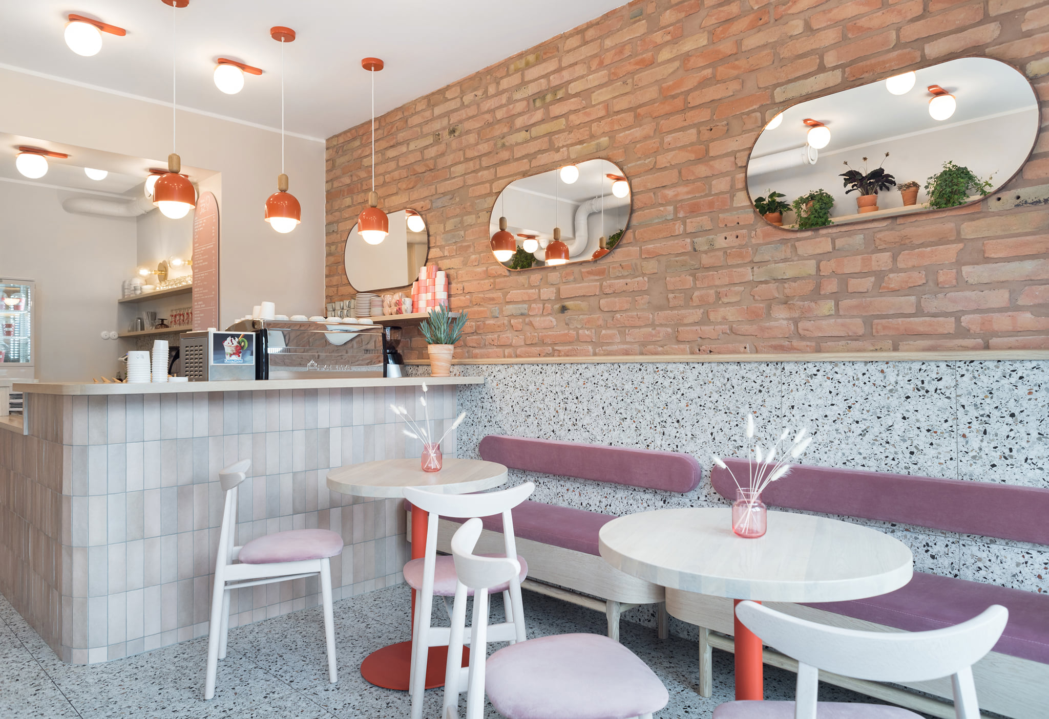 Lokal Dzień Dobry Lody z nagrodą specjalną konkursu ,,Najlepiej zaprojektowane wnętrze komercyjne w Gdyni 2021", mat. prasowe GDD