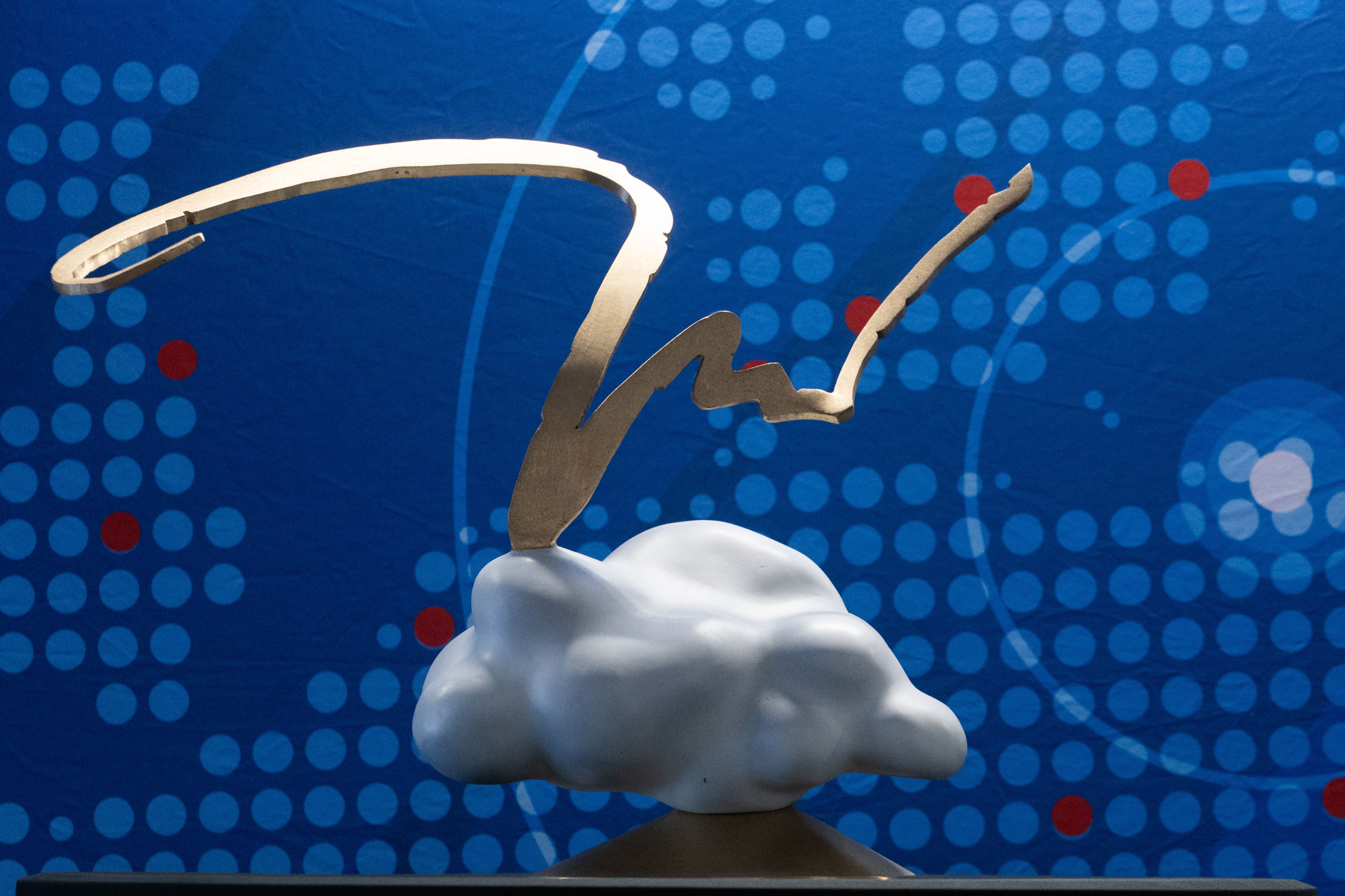 Statuetka &bdquo;Wolność/Freedom&rdquo; autorstwa&nbsp;Tomasza Radzewicza