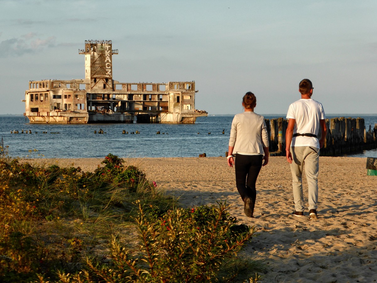 Babie Doły to miejsce, kt&oacute;re wybierają zwolennicy spokojniejszego plażowania, z dala od miejskiego zgiełku, fot. Ewa Kaniewska / z naszej facebookowej grupy Gdynia w obiektywie