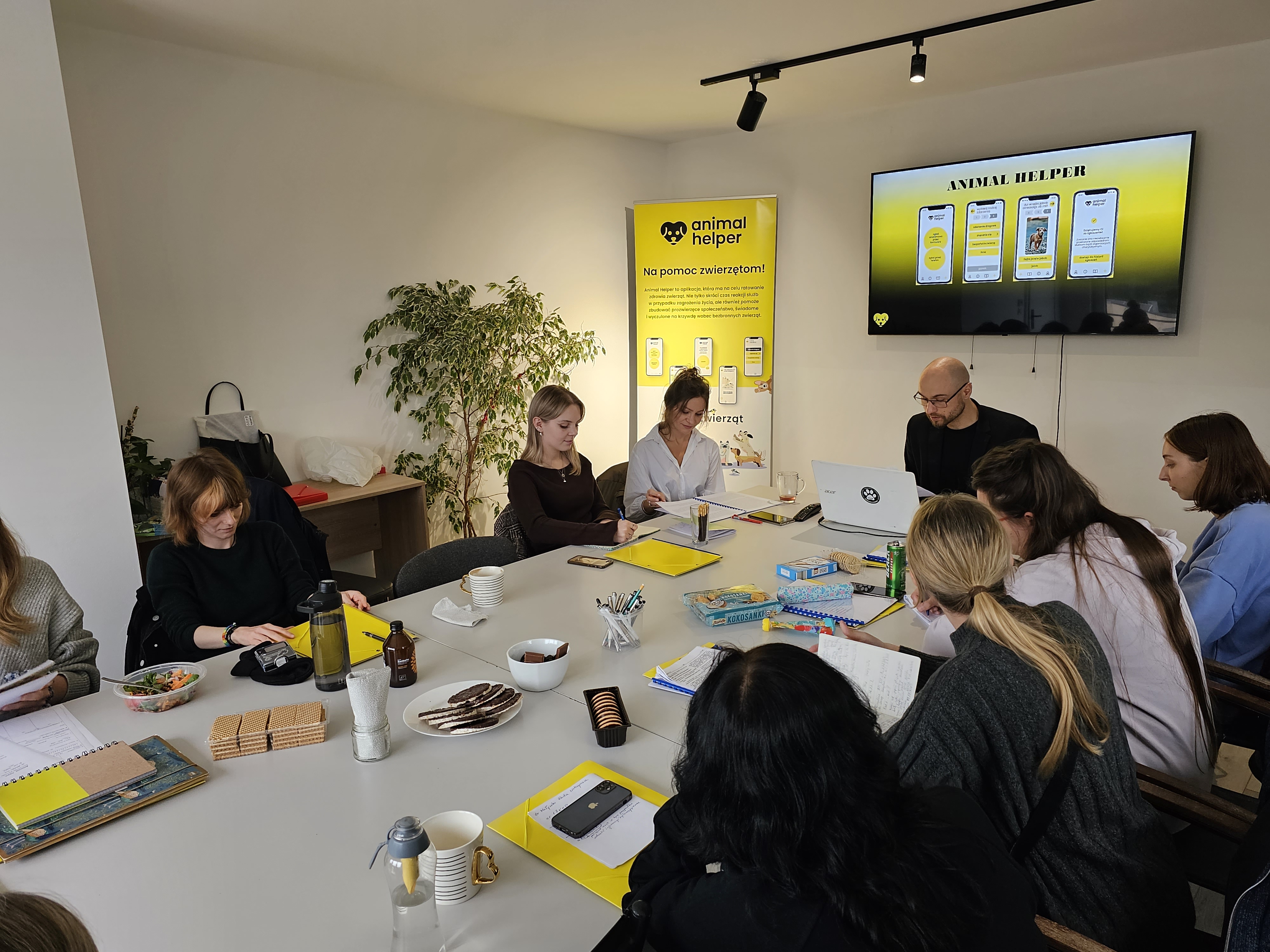 Szkolenie pracownik&oacute;w obsługujących centralę 112 dla zwierząt