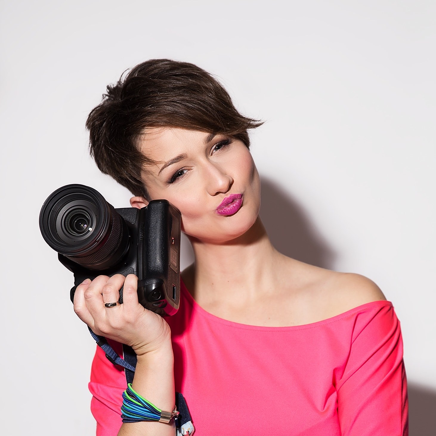 Mika Szymkowiak - jedna z uczestniczek poprzednich edycji projektu, kt&oacute;ra prowadzi własną działalność - jest fotografką, fot. facebook.com/MikaSzymkowiakFotografia