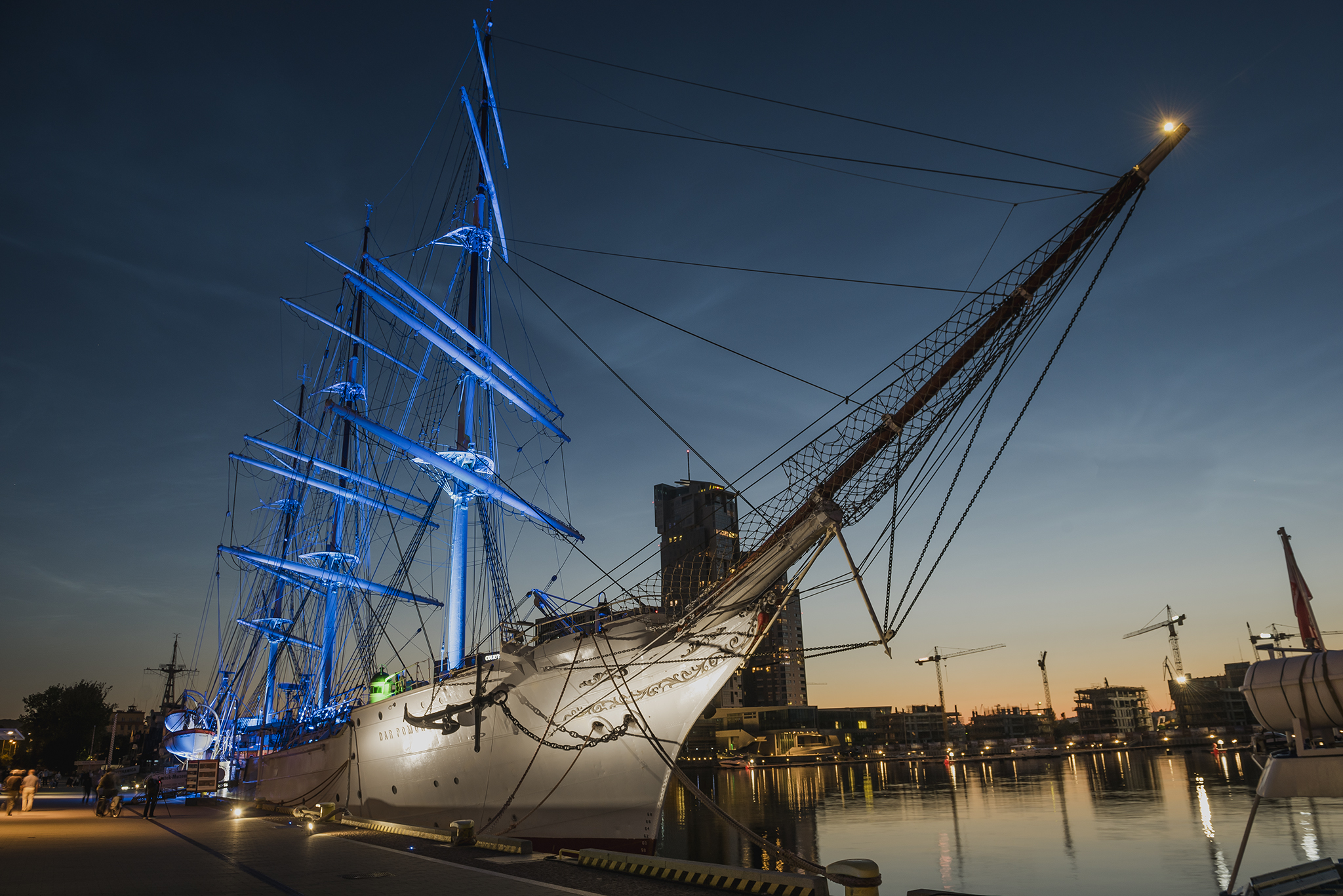 Iluminacja na "Darze Pomorza". Fot. Narodowe Muzeum Morskie w Gdańsku
