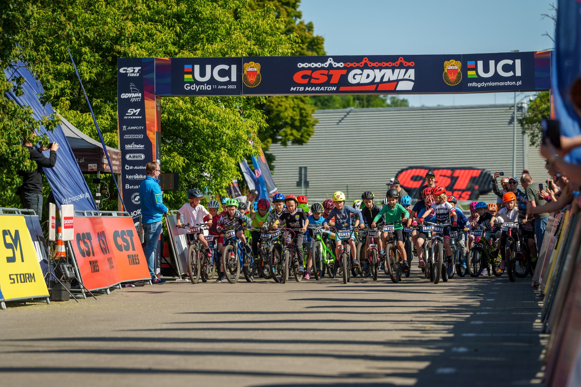 zawodnicy na starcie