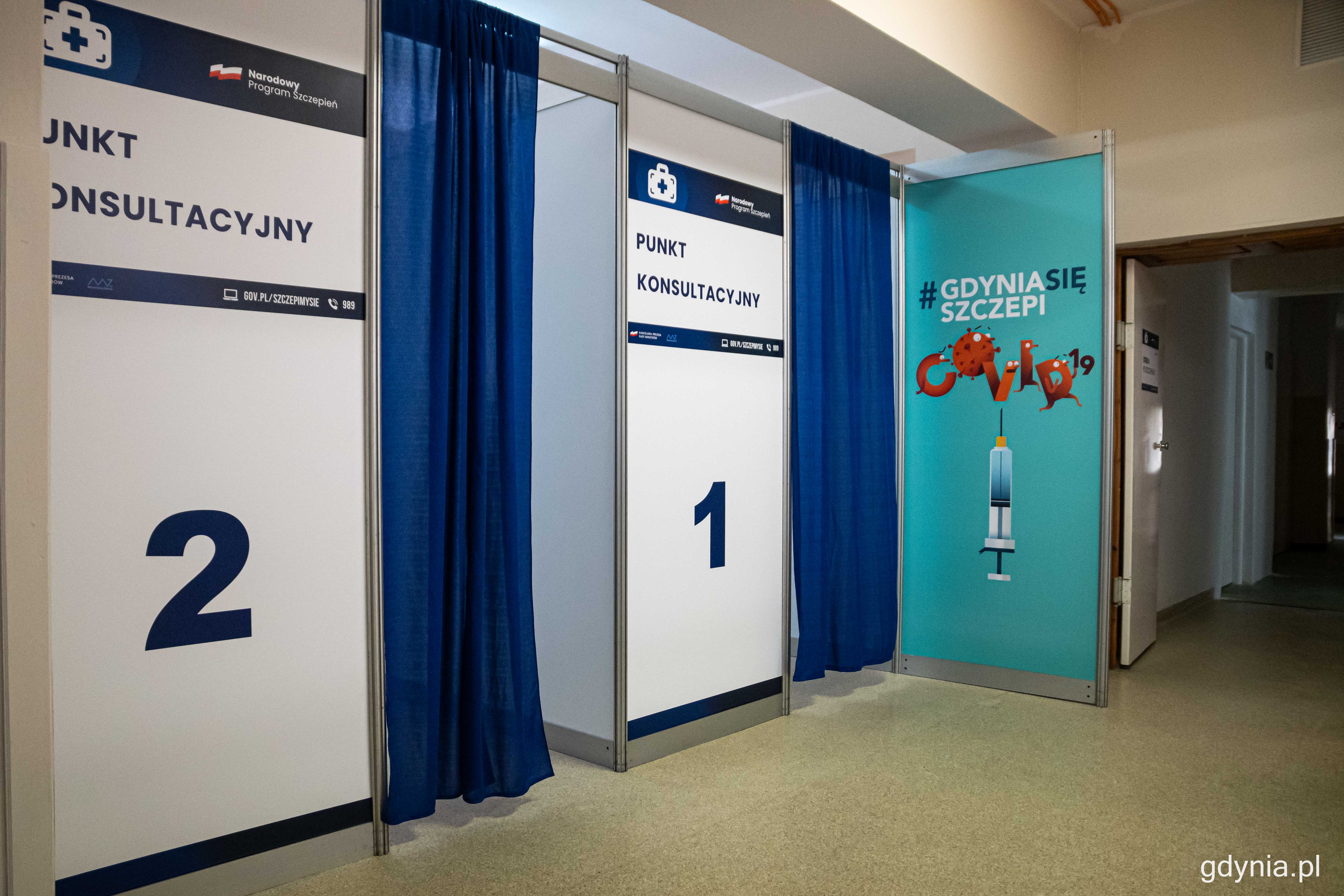 W ramach Powszechnego Punktu Szczepień w budynku UCMMiT funkcjonuje łącznie 6 stanowisk, fot. Kamil Złoch