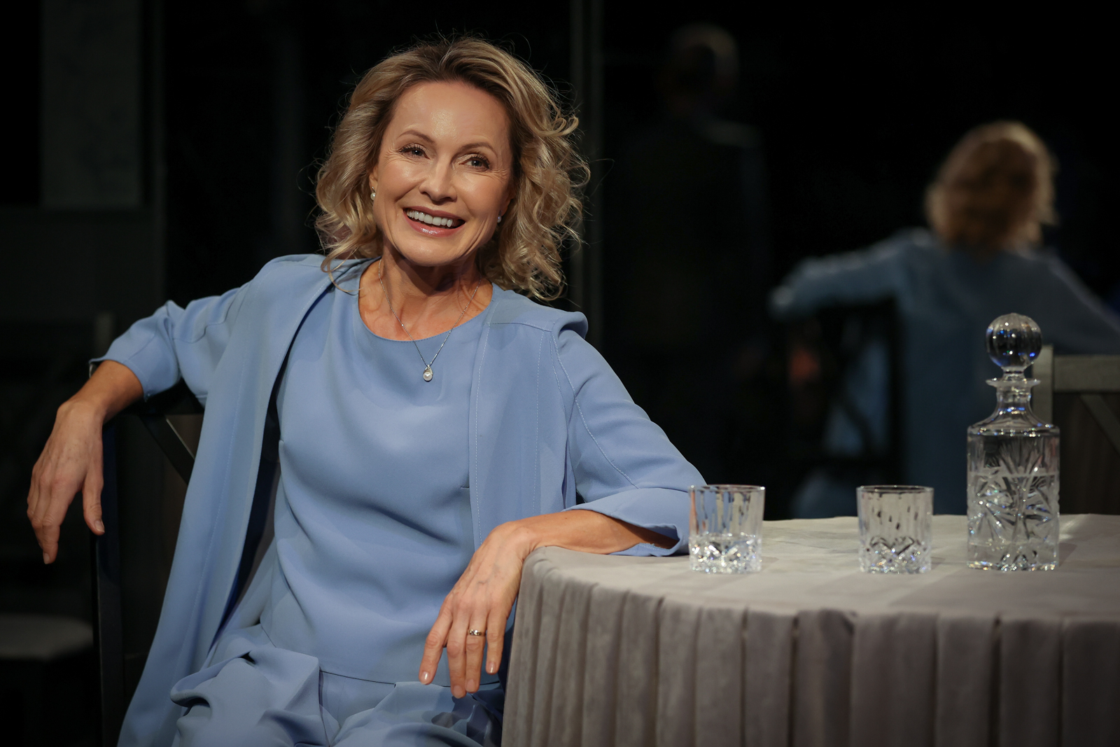 Beata Buczek-Żarnecka jako Margrethe w &bdquo;Kopenhadze&rdquo; Michaela Frayna w reżyserii Krzysztofa Babickiego (fot. Roman Jocher)