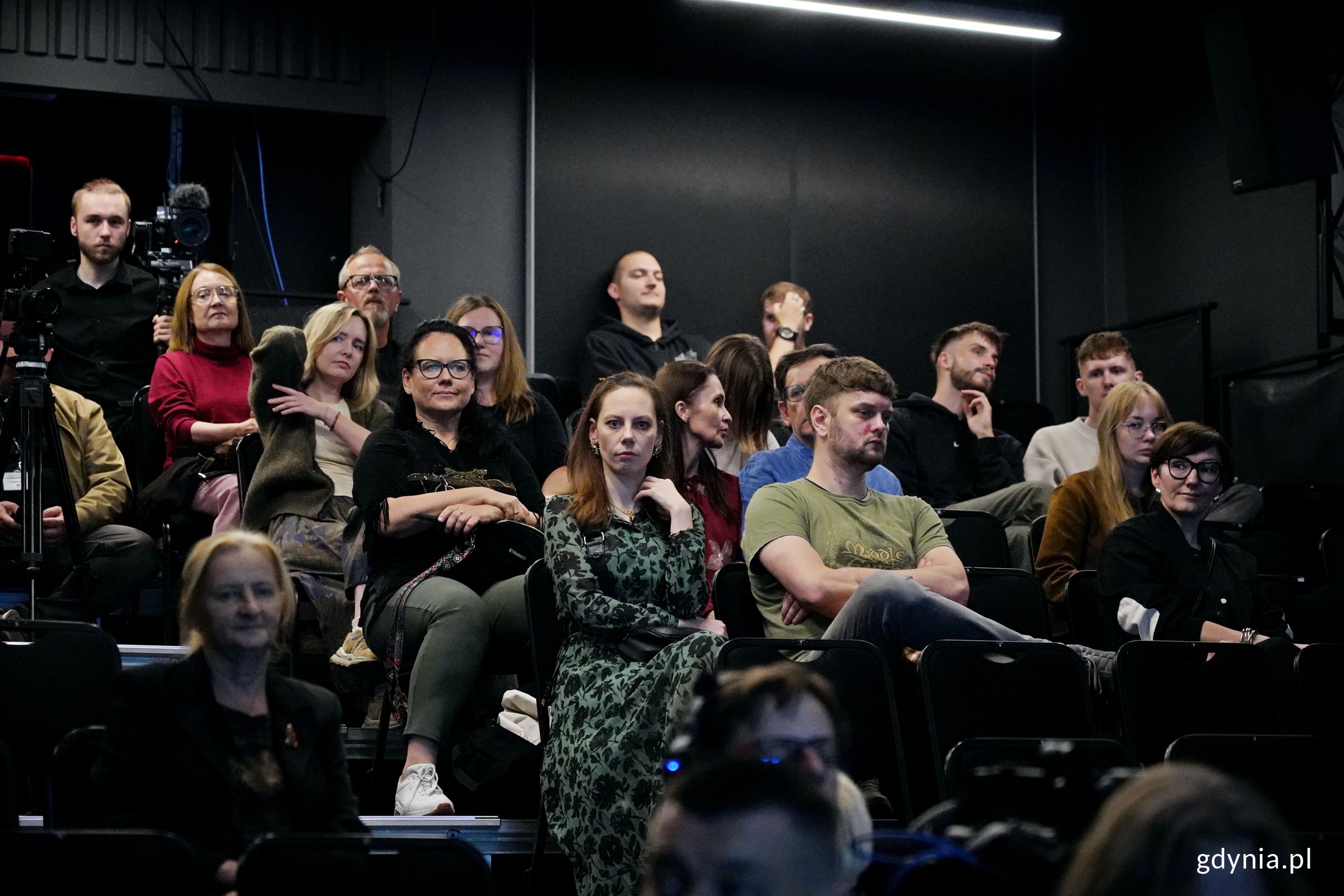 Uczestnicy festiwalu Nordic Talking zgromadzeni w Konsulacie Kultury (fot. Magdalena Czernek)