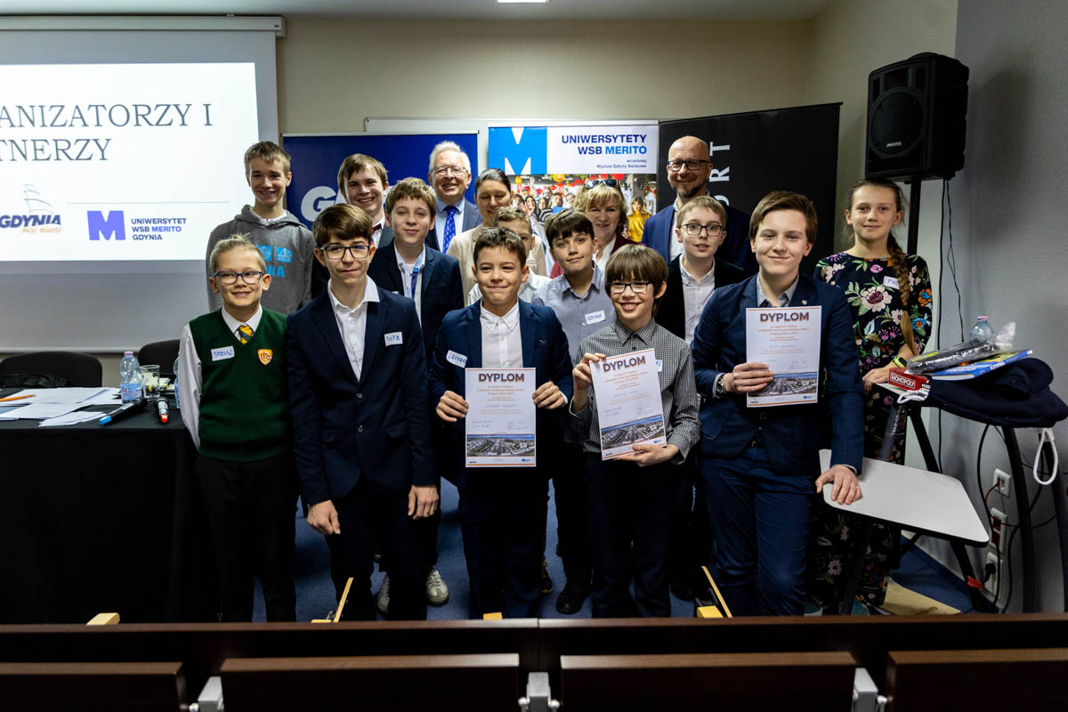 zwycięzcy w kategorii szkoły podstawowe