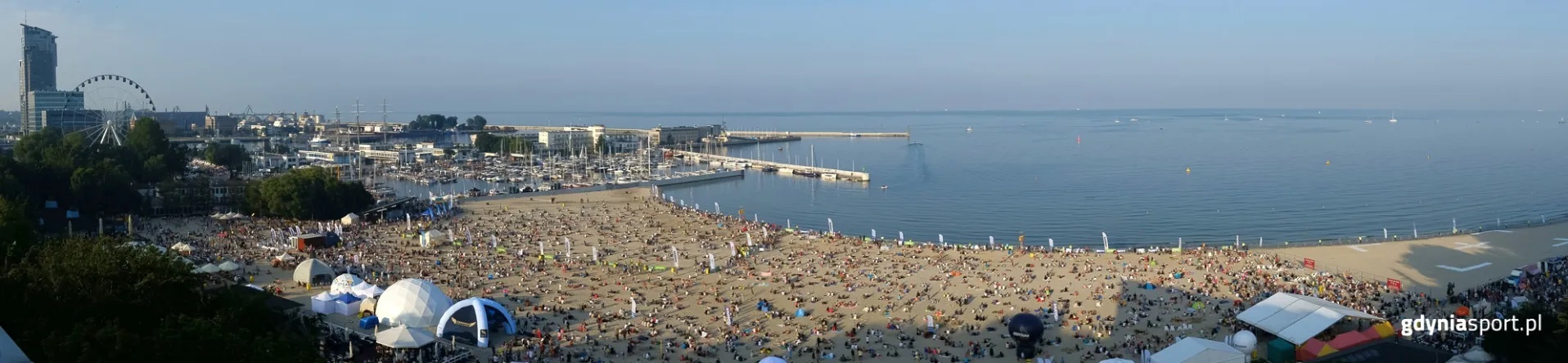 plaża w Śr&oacute;dmieściu z lotu ptaka