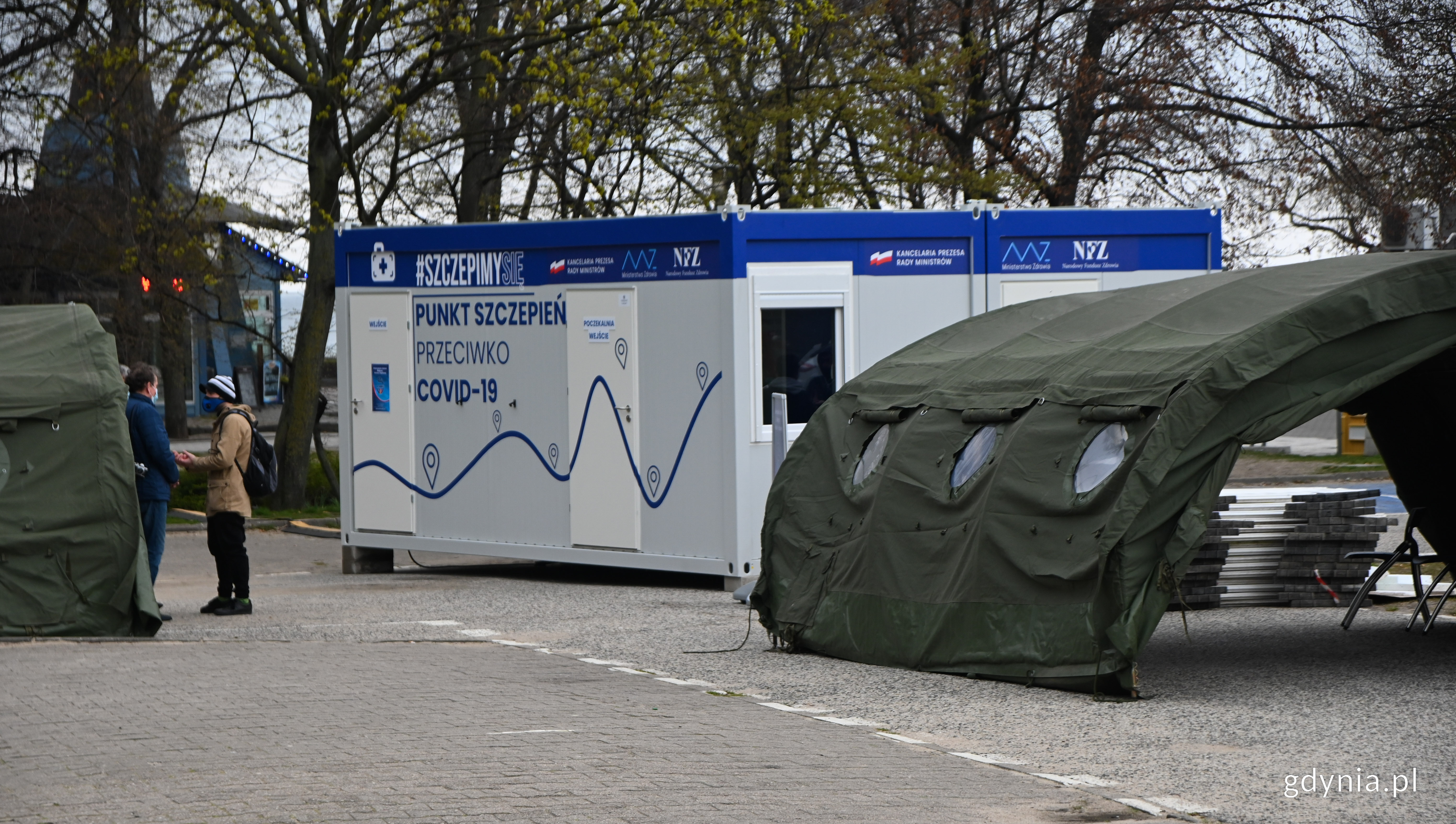 Punkt szczepień przy ul. Zawiszy Czarnego 1 będzie czynny w maj&oacute;wkę, fot. Magda Śliżewska