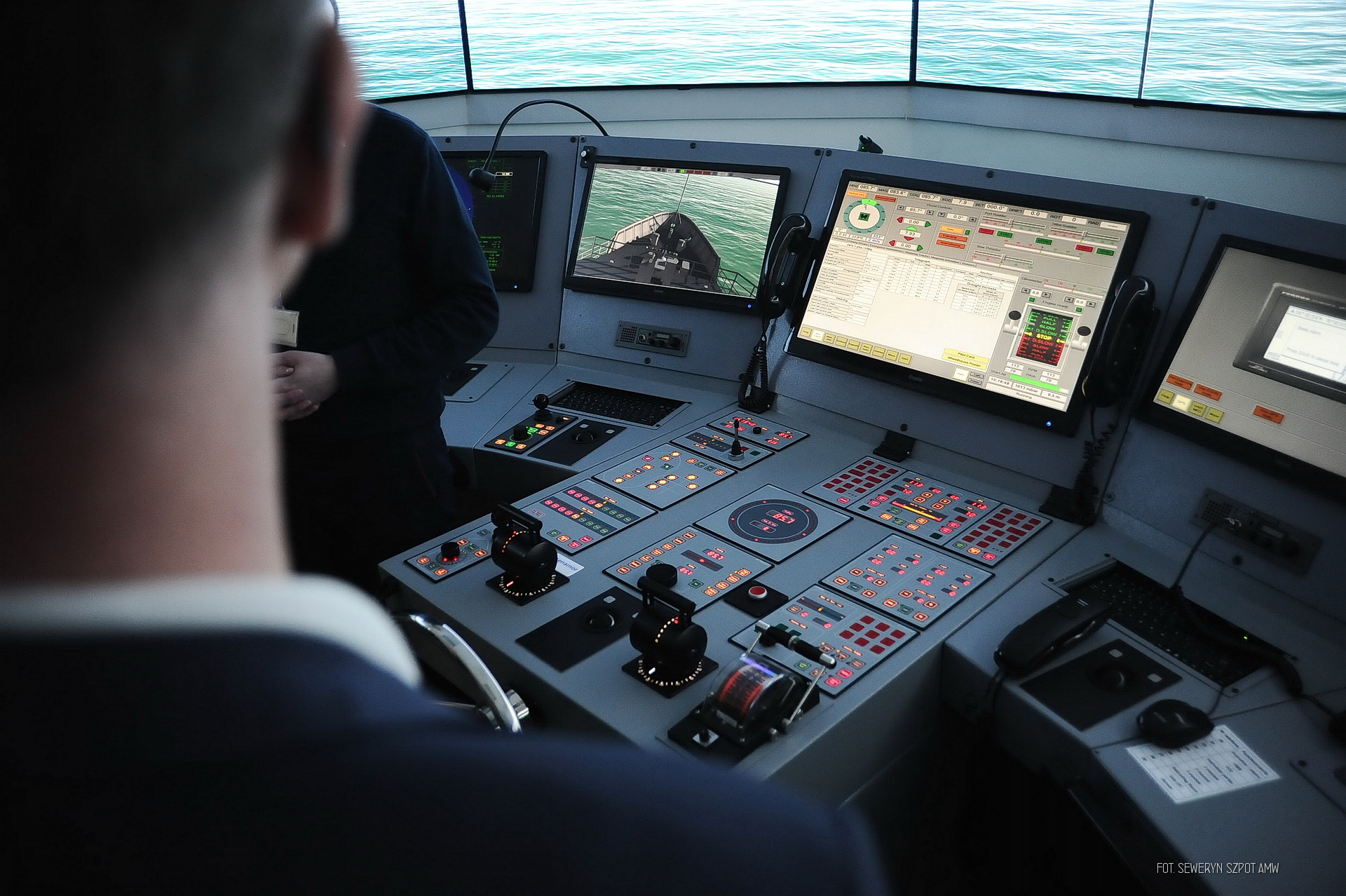 Studenci przechodzą przez cały cykl specjalistycznych zajęć, fot. Seweryn Szpot / Akademia Marynarki Wojennej w Gdyni