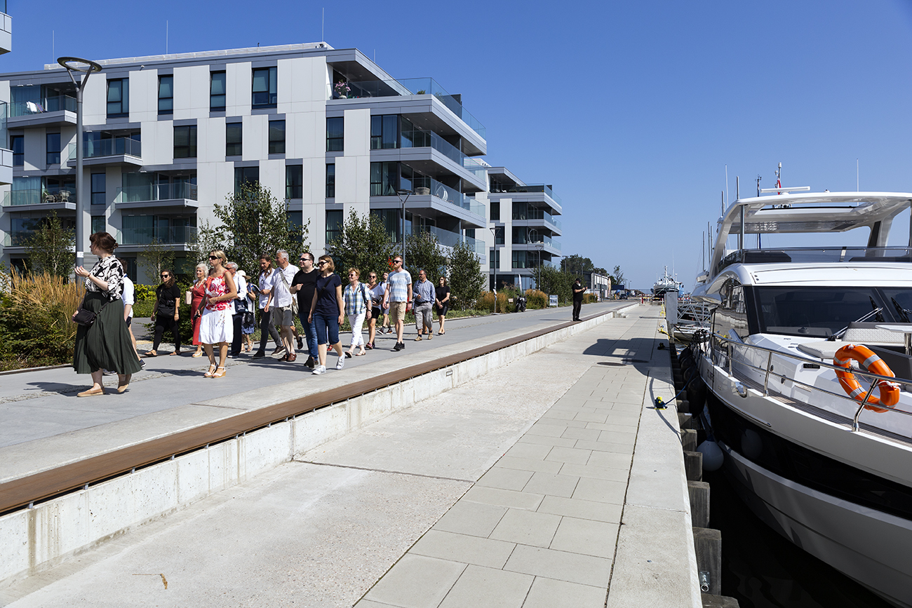 Archi Spacer z architektem Arch Deco "Molo Rybackie: Yacht Park - Nowa Marina", fot. Przemysław Kozłowski / ARG