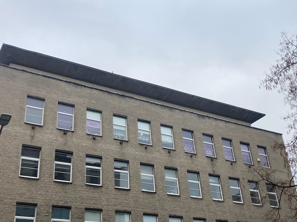 Gzyms ostatniej kondygnacji nad tarasem po wykonaniu prac 