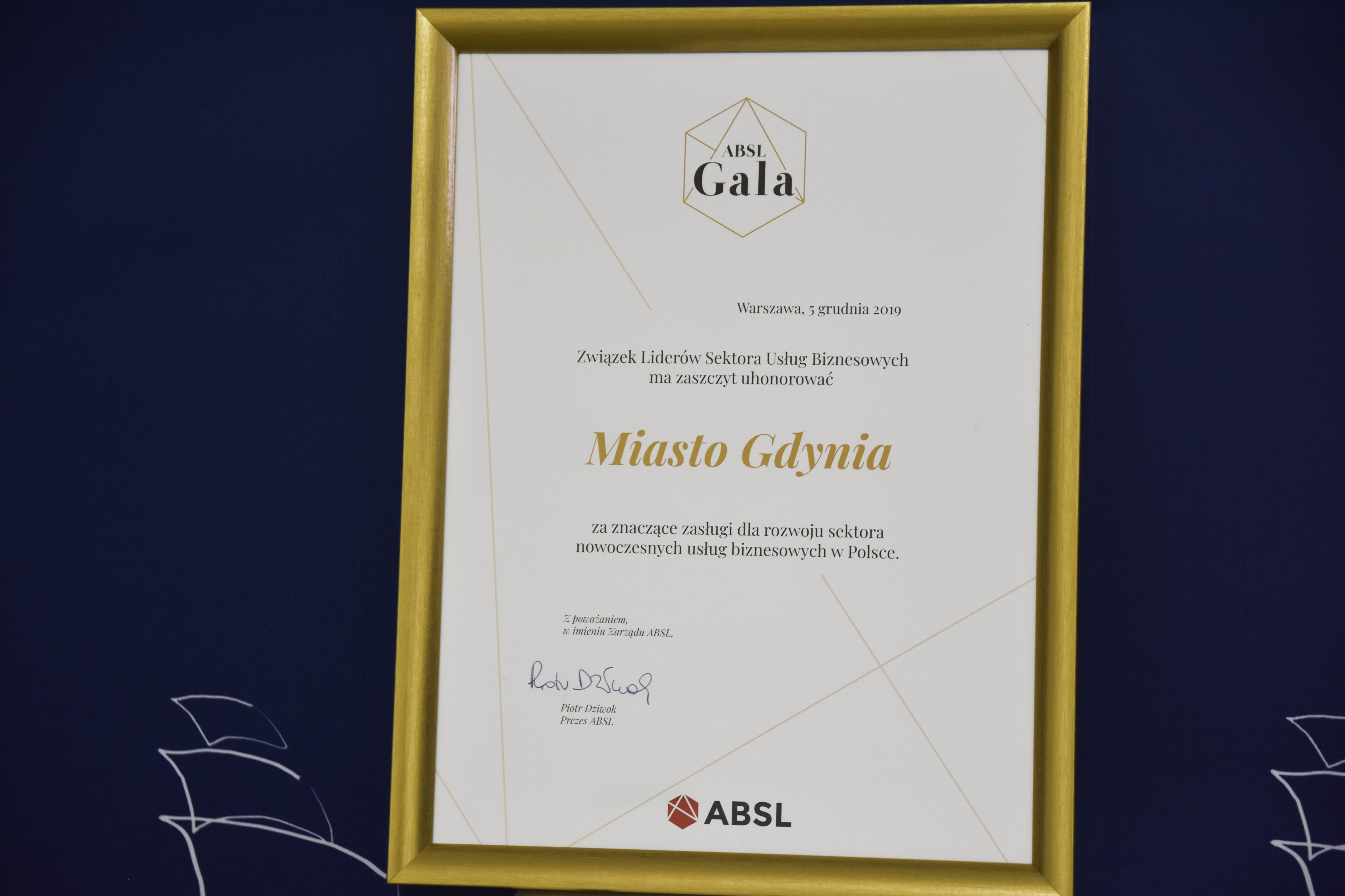 Wyróżnienie dla Gdyni w kategorii Miast Wspierających, przyznane przez Związek Liderów Sektora Usług Biznesowych (ABSL). 