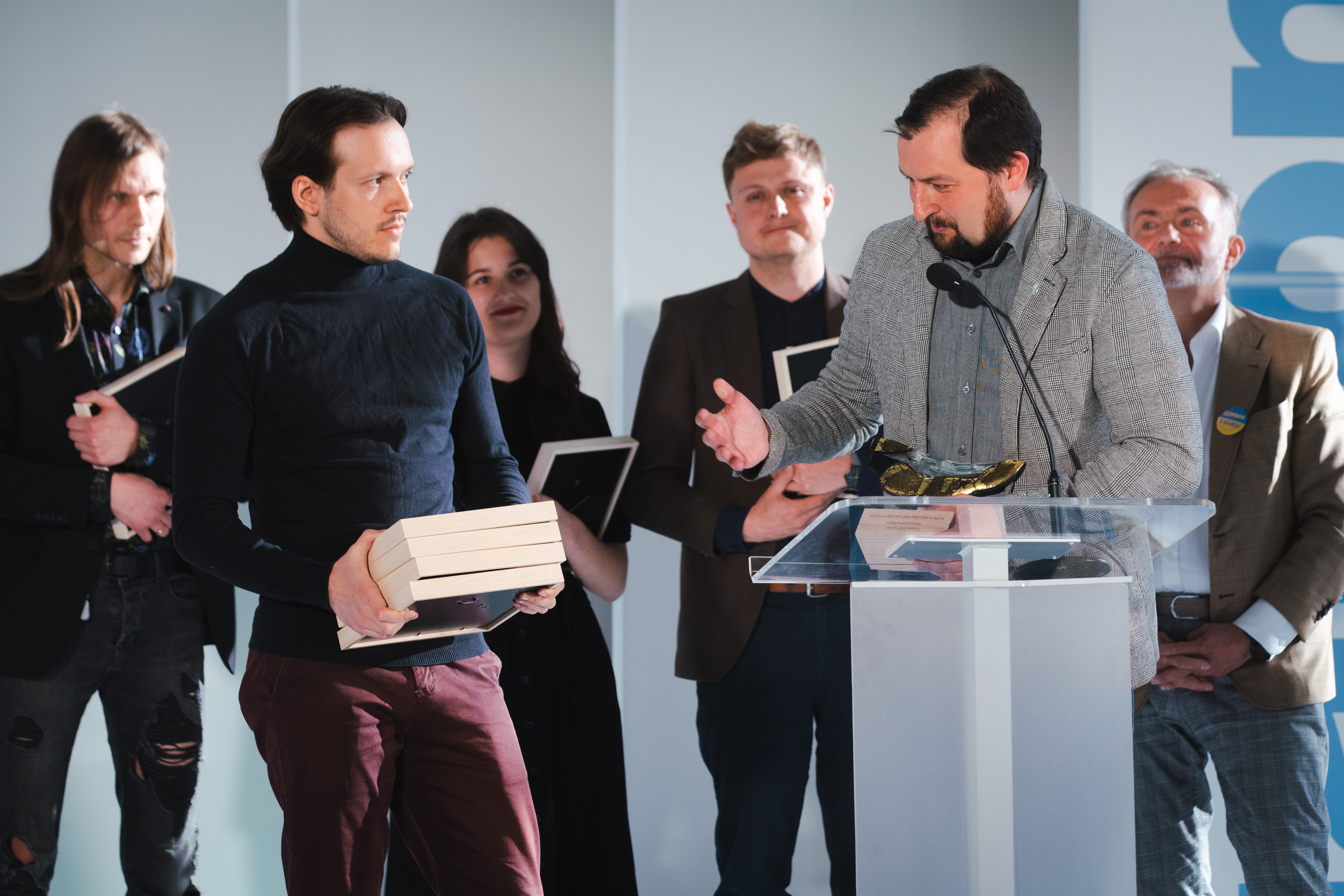 Z nagrodą w kategorii „Kreacja artystyczna” Michał Miegoń i Maciej Bandur, członkowie zespołu Kiev Office, fot. Anna Rezulak