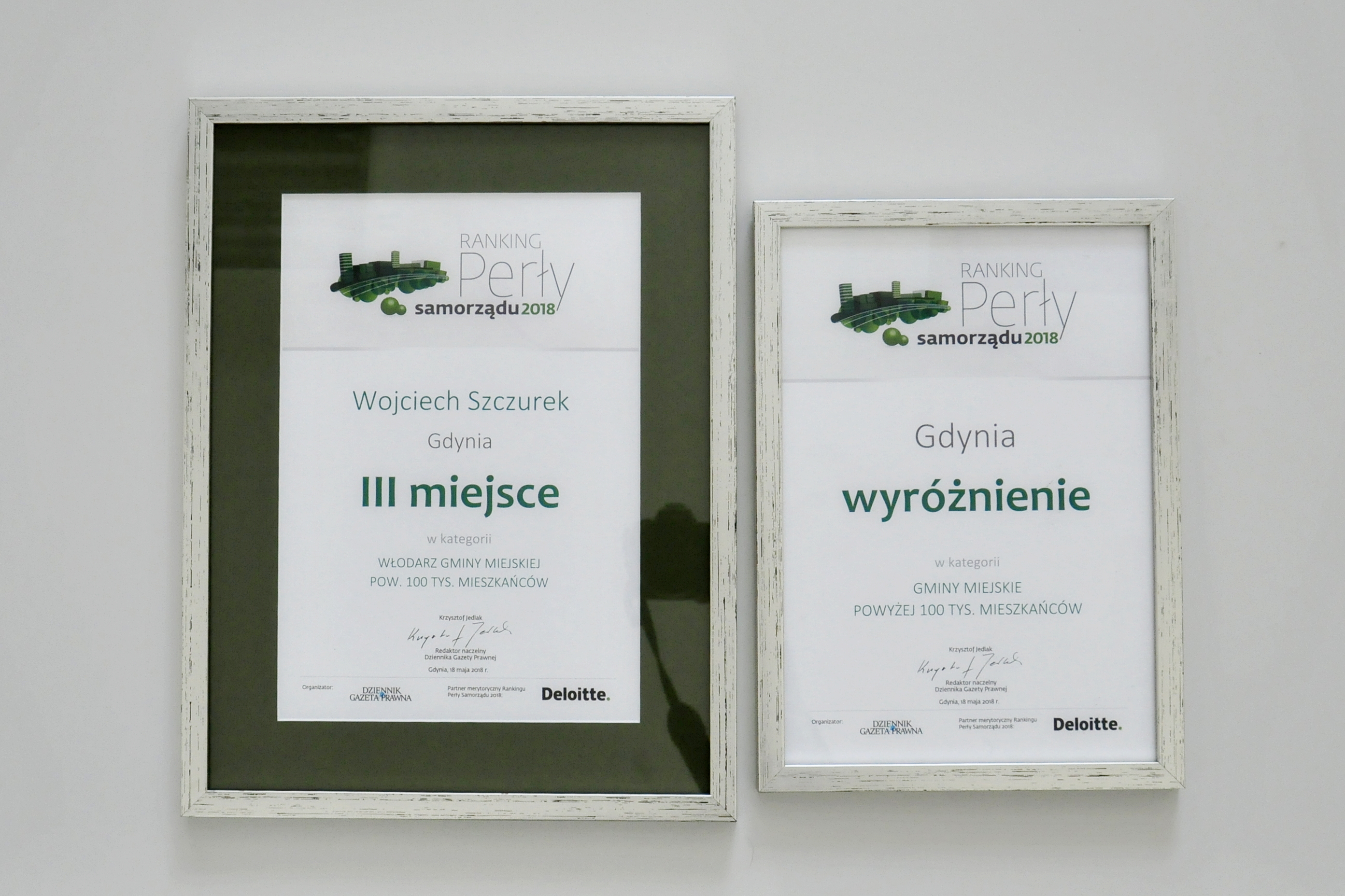 Dyplomy dla miasta Gdyni i prezydenta Wojciech Szczurka w ogólnopolskim rankingu "Perły Samorządu"