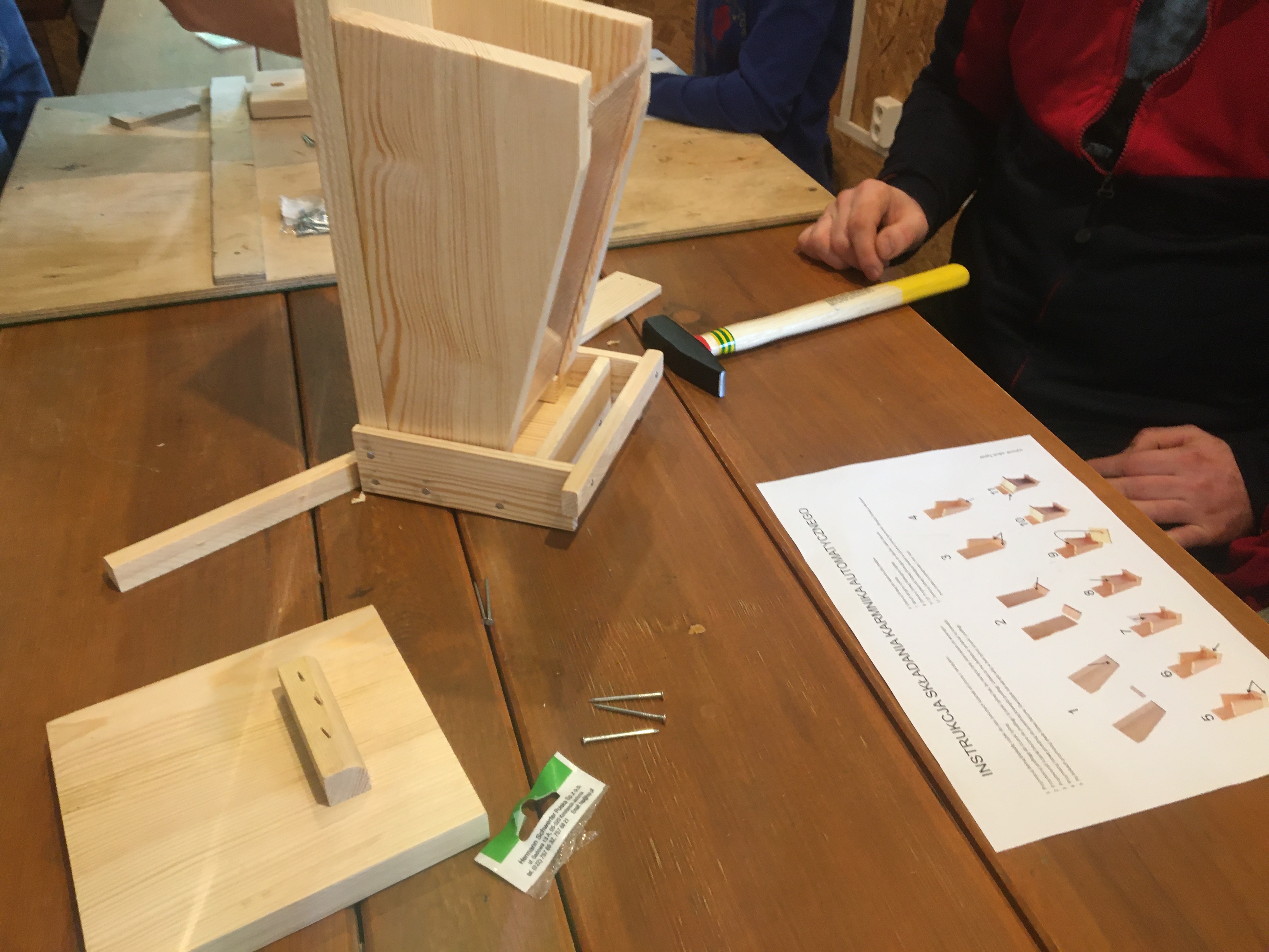 Warsztaty budowania karmnik&oacute;w /fot. Dorota Marszałek-Jalowska