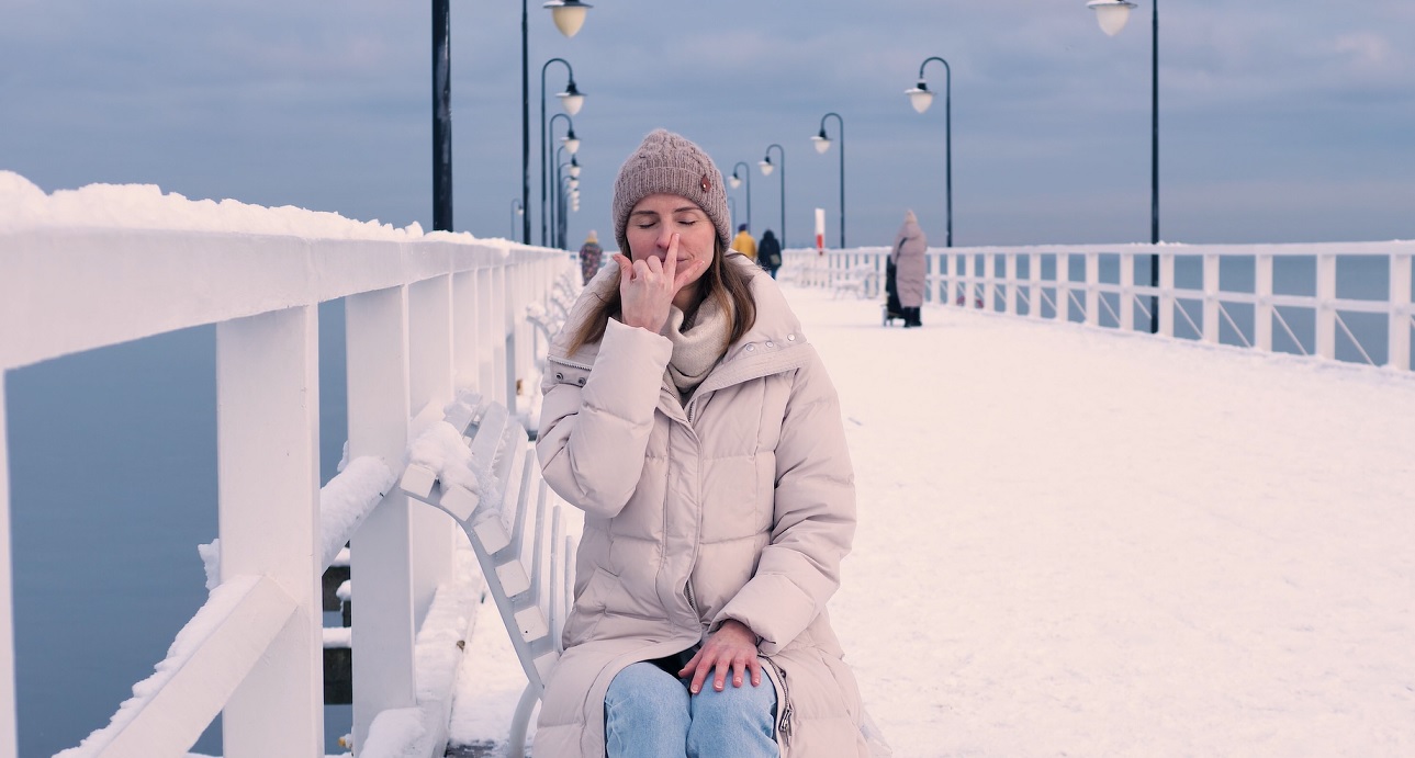 Gosia Mostowska prezentuje technikę oddechu naprzemiennego