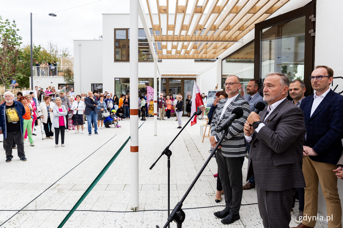  Prezydent Gdyni Wojciech Szczurek zdradził, że jego zdaniem Przystań Widna 2A to najładniejsza przestrzeń publiczna w Gdyni  