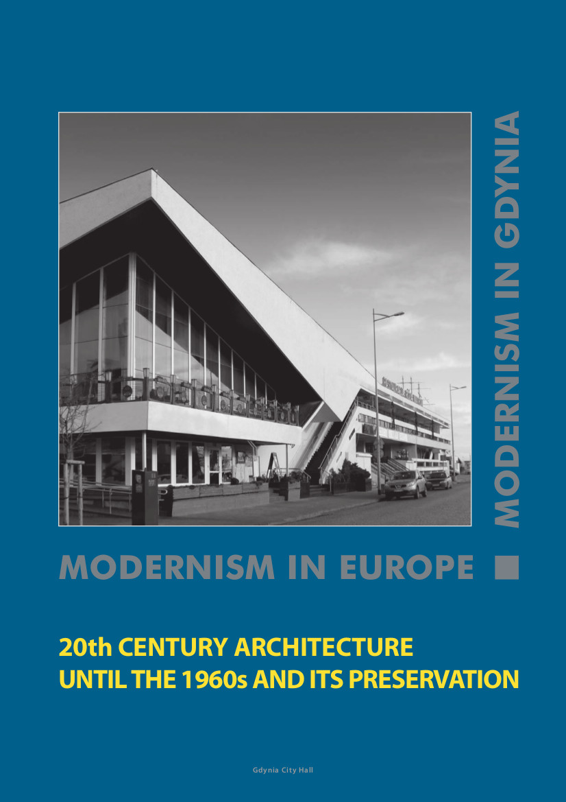 Grafika przedstawiająca okładkę łączonego wydania tomów 2 i 3 serii "Modernizm w Europie - modernizm w Gdyni" - na niebieski tle tytuł książki oraz zdjęcie danwego dworca żeglugi przybrzeżnej w Gdyni