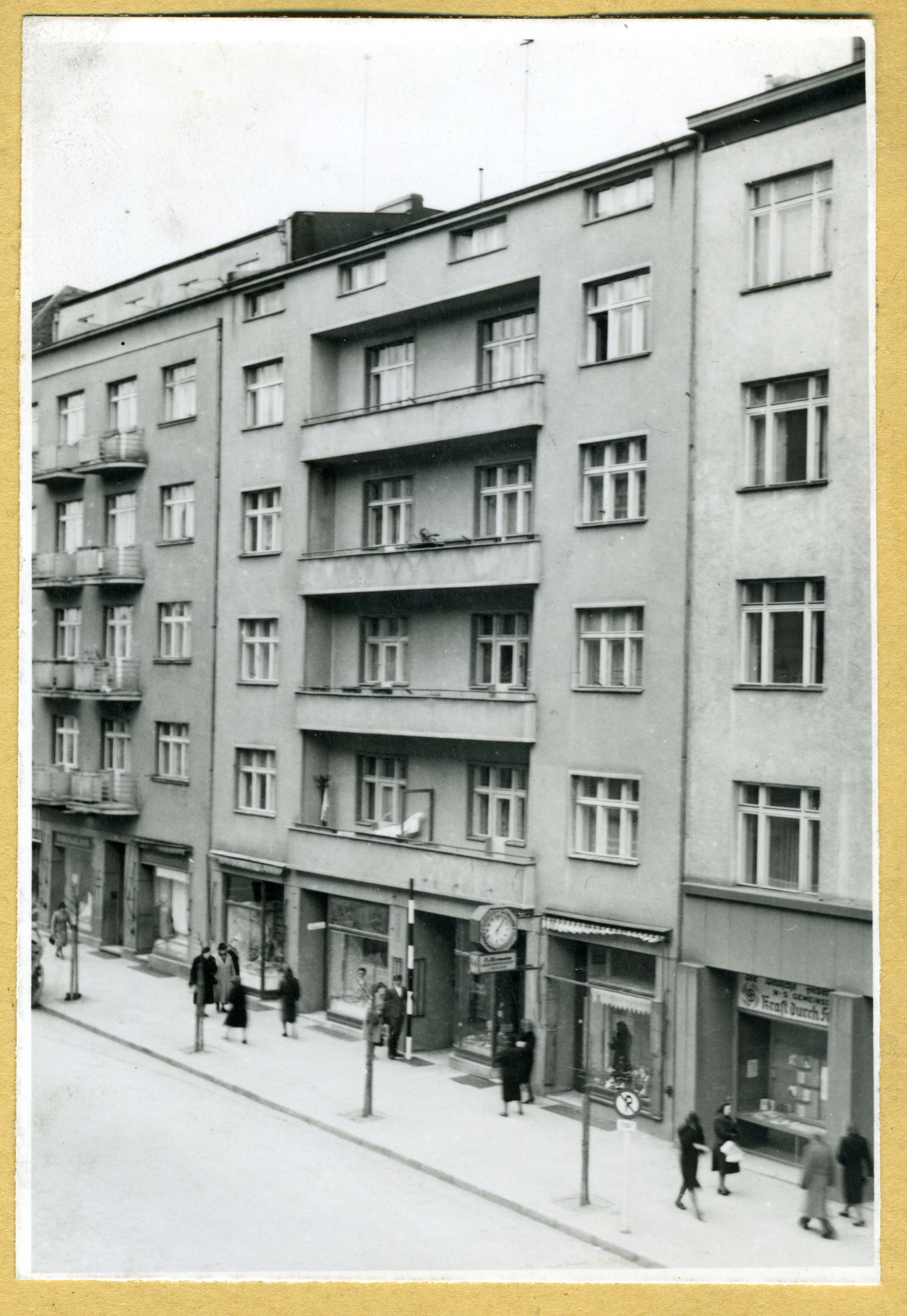 Fotografia archiwalna przedstawiająca budynek w 1940 r.